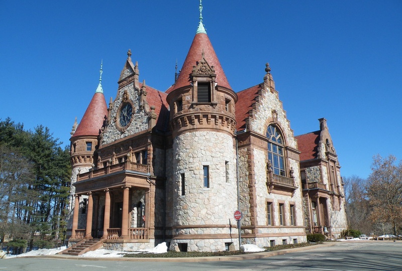 Wellesley Town Hall